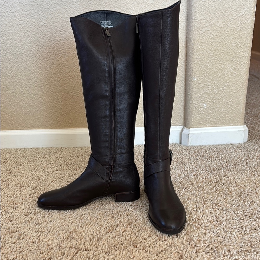 Women's Kenneth Cole Brown Leather Heeled Boots - Picture 2 of 6